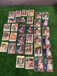 lot 109 image: Larry Bird & Magic Johnson Cards