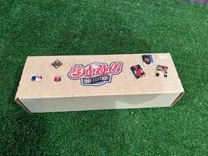 lot 143 image: 1991 Upper Deck Baseball Complete Set