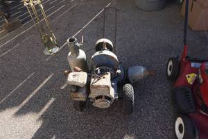 lot 7 image: Gorman Rupp Model 3D8 Gas Powered Diaphragm Pump
