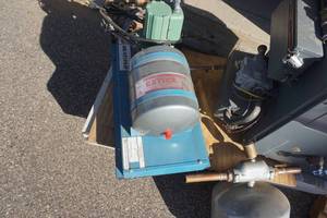lot 12 image: Heat Flo Model 1183 Solar Liquid Heat Distribution System