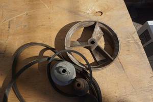 lot 27 image: Lot of Assorted Electric Motor Belts and Pulleys