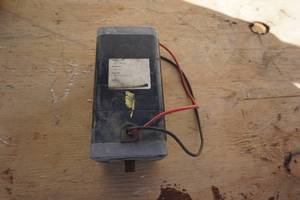 lot 28 image: Unipac Drive 24 Volt Mobility Scooter Battery