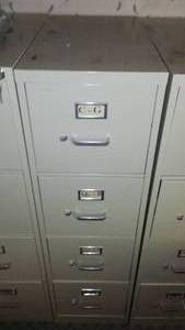 lot 24 image: 4 Drawer File