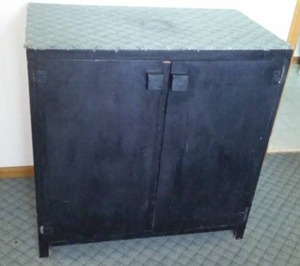 lot 59 image: Wood Cabinet