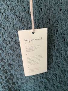lot 28 image: A New Day Womens Green Knit Sweater Size XL.  New with tags