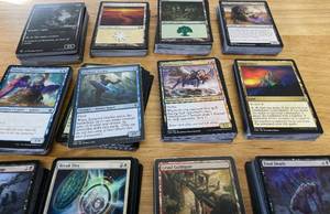 lot 17 image: Lot of over 700 Magic the Gathering Game Cards