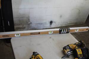 lot 16 image: Johnson 1610-4800 EcoTech 4 BambooAluminum Level (New )