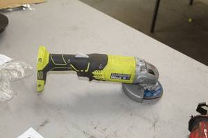 lot 43 image: Ryobi P4221 4-12 18V Grinder