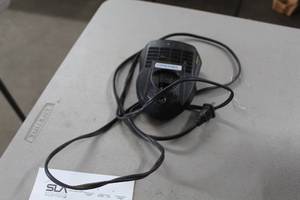 lot 57 image: Dremel Battery Charger