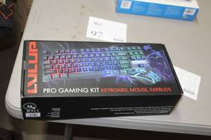 lot 99 image: Lulup Pro Gaming Kit (in box) - KeyboardMouseEarbuds