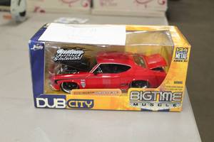 lot 98A image: 124-Scale 1 of Chevrolet Diecast Adult Collectible  by  Jada