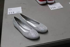 lot 114 image: Hot Cakes Womens Shoes Size 8-12