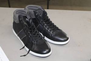 lot 118 image: Steve Madden Mens Shoes Size 10-12