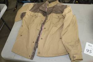 lot 95 image: 21 Men Mens Jacket Size Large