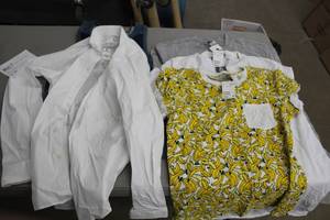 lot 134 image: Lot of (5) H&M Mens Shirts Size Medium
