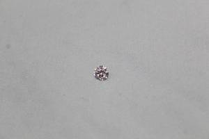 lot 187 image: 1.05ct Natural Round Brilliant DiamondLoose