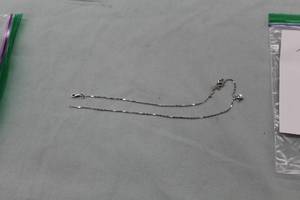 lot 186 image: Womens 14K White Gold Chain 18