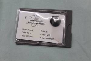 lot 185 image: Helzberg Diamonds Masterpiece 0.41ct Natural Round Brilliant DiamondLoose