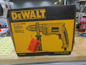 lot 828 image: DEWALT 7.8 Amp Corded 12 in. Variable Speed Reversing Drill (NEW IN BOX)