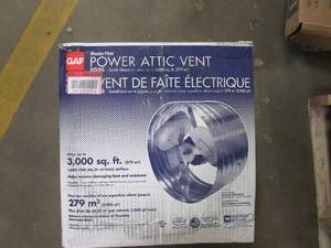 lot 858 image: MASTERFLOW 1600 CFM Silver Electric Powered Gable Mount Gable Louver Vent (OPEN BOX)