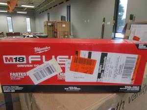 lot 925 image: MILWAUKEE 2821-20 M18 FUEL GEN-2 18V Lithium-Ion Brushless Cordless SAWZALL Reciprocating Saw (Tool-Only) (BRAND NEW IN BOX)
