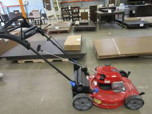 lot 960 image: TORO 21465 Recycler 22 in. Briggs & Stratton SmartStow Personal Pace High-Wheel Drive Gas Walk Behind Self Propelled Lawn Mower (RUNS, MISSING BAGGER)
