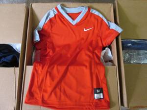 lot 16 image: Box of Girls Nike Softball Jerseys...