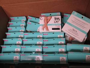 lot 70 image: Box of Leggs to Go Knee High Plus S...