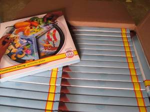 lot 90 image: Box of Constructive Eating Activity...