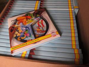 lot 92 image: Box of Constructive Eating Activity...