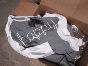 lot 131 image: Box of Ladies (XL) 34 Sleeve Shirt...