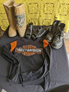 lot 3 image: Ladies Harley Davidson Lot (Fuzzy R...