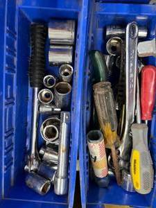 ASSORTED GARAGE TOOLS