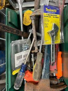 ASSORTED GARAGE TOOLS