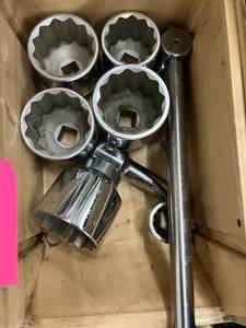 LARGE SIZE SOCKET SET