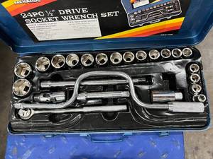MENARDS 24 PCS DRIVE SOCKET SET