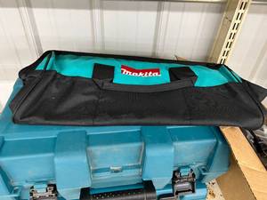 MAKITA CASESBATTERYCHARGER