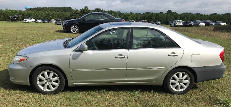 2004 Toyota Camry XLE