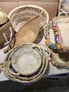 lot 25 image: Wicker items baskets pans other.