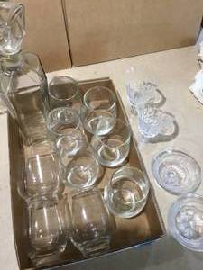 lot 58 image: 2 decanters, 7 clear stemless wine 2 desserts and 2 wine.