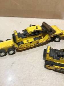 lot 46 image: Vintage Tonka Semi and trailer Boozer and loader