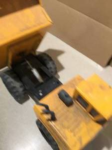 lot 50 image: Vintage Tonka Dump truck Hydraulic lift
