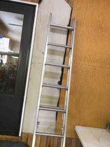 lot 81 image: Keller Aluminum 8 extension ladder