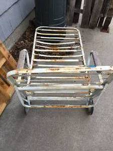 lot 126 image: lounge Rolling Chair