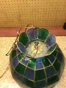 lot 179 image: Capiz lamp wired