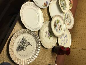 lot 187 image: large assortment of collector plates and red vase