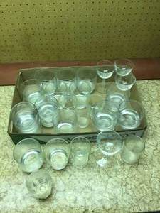 lot 201 image: Large flat of drinking glasses