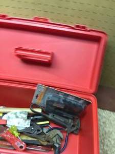 lot 224 image: Tool box with tools