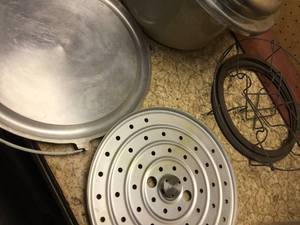 lot 226 image: Canning items Pots Pressure cooker