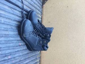 lot 281 image: Texas Steer hiking boot Size 10
